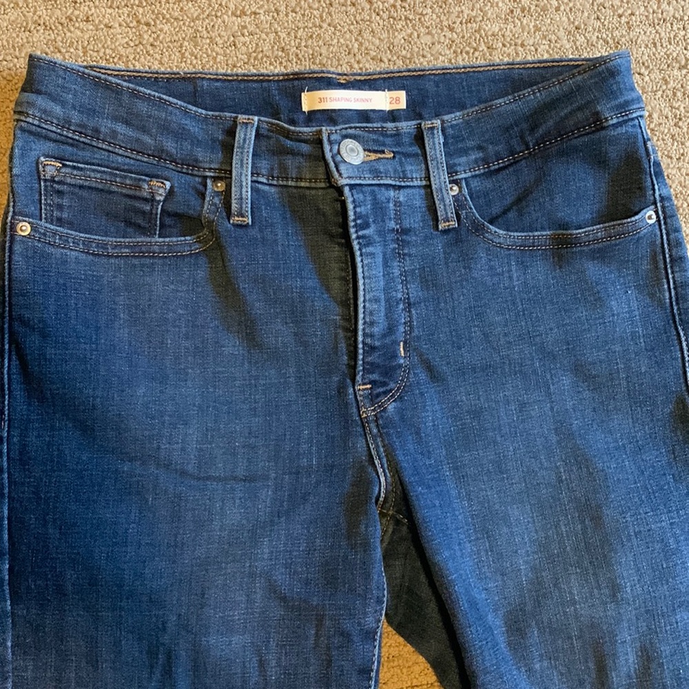 Levi’s Shaping Skinny Jeans